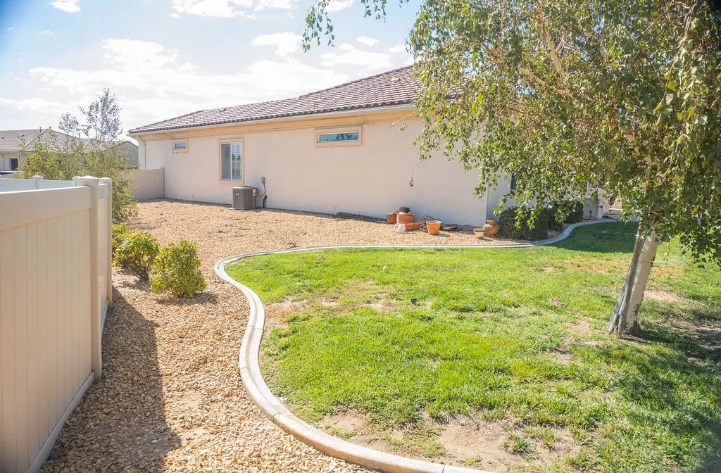 10939 Rockaway Glen Road, Apple Valley, California 92308 home-pic-17