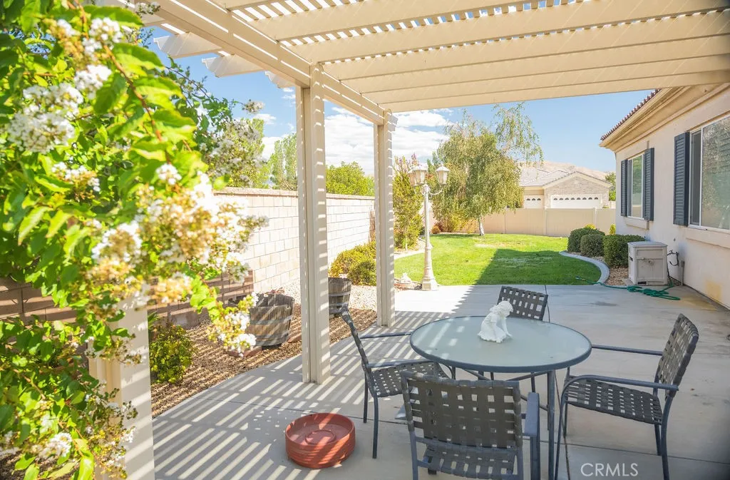 10939 Rockaway Glen Road, Apple Valley, California 92308 home-pic-16