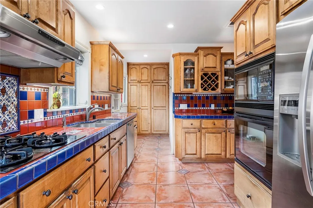 3755 Olive, Long Beach, California 90807 home-pic-13
