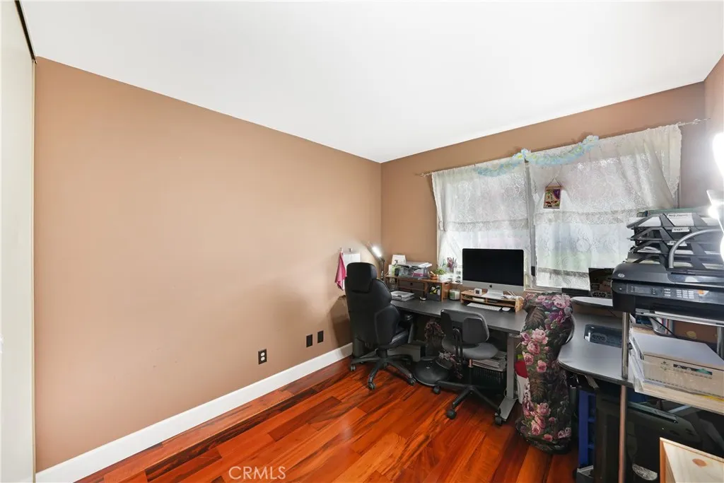 22256 Caminito Mescalero, Laguna Hills, California 92653 home-pic-25
