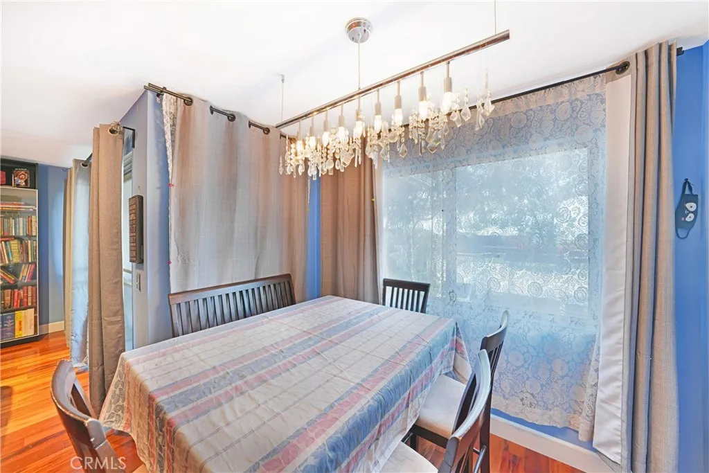 22256 Caminito Mescalero, Laguna Hills, California 92653 home-pic-12