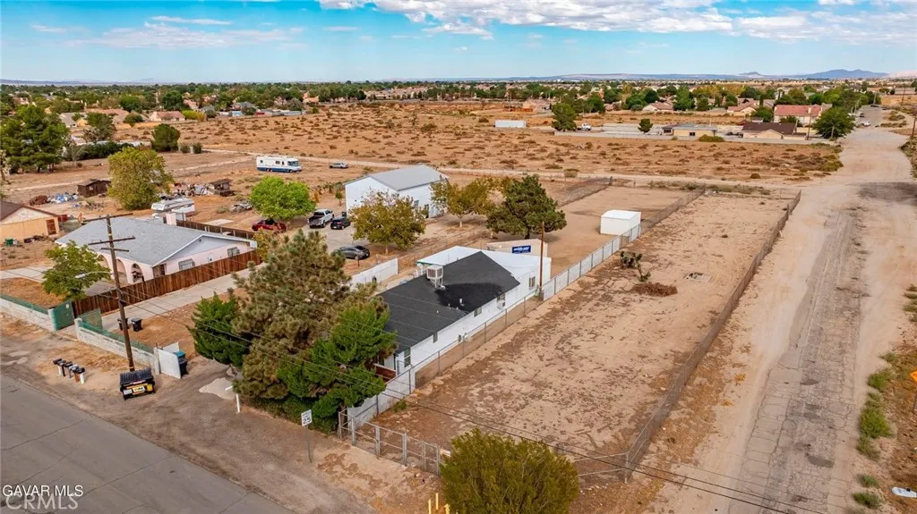 43014 7th Street E, Lancaster, California 93535 home-pic-28
