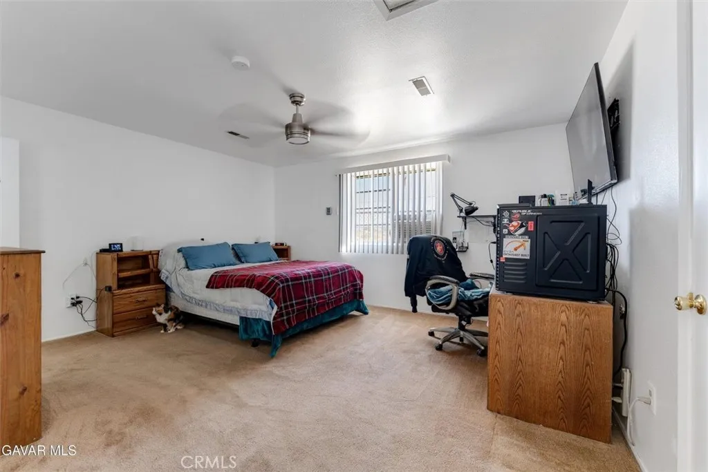 43014 7th Street E, Lancaster, California 93535 home-pic-19