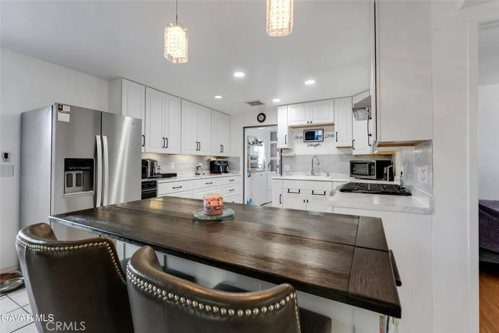 43014 7th Street E, Lancaster, California 93535 home-pic-10
