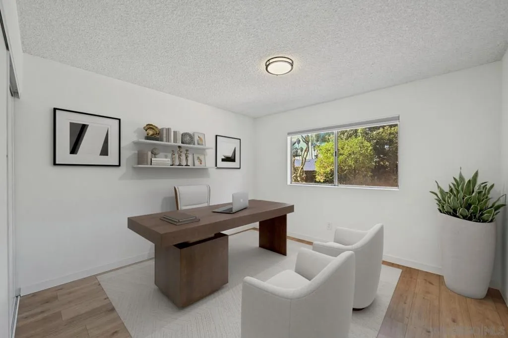 2050 Oak Hill Dr, Escondido, California 92027 home-pic-16