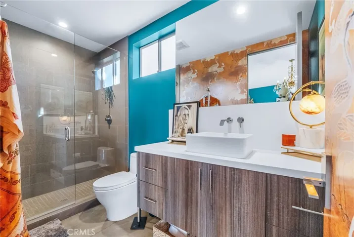 Casita bathroom
