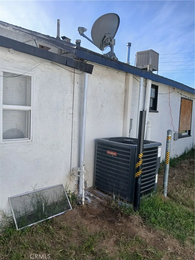 974 Sperry, Colton, California 92324 home-pic-18