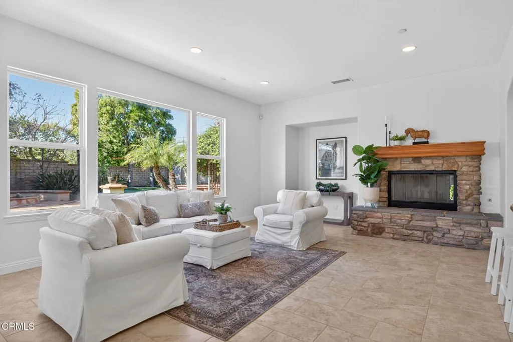 2511 Worth Way, Camarillo, California 93012 home-pic-23