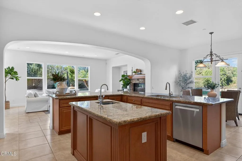 2511 Worth Way, Camarillo, California 93012 home-pic-27