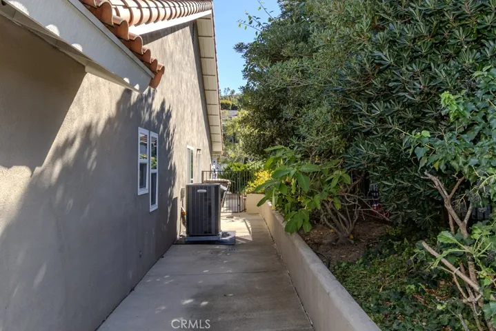 6683 E Leafwood, Anaheim Hills, California 92807