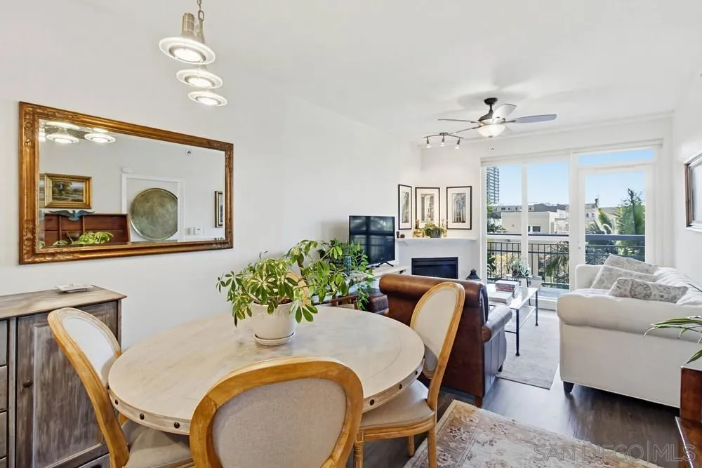 1580 Union Street 304, San Diego, California 92101 home-pic-1