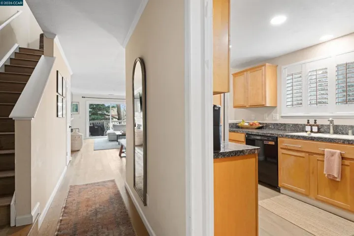 2721 Oak Rd L, Walnut Creek, California 94597