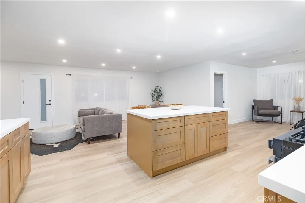 1431 N Eucalyptus, Rialto, California 92376 home-pic-23