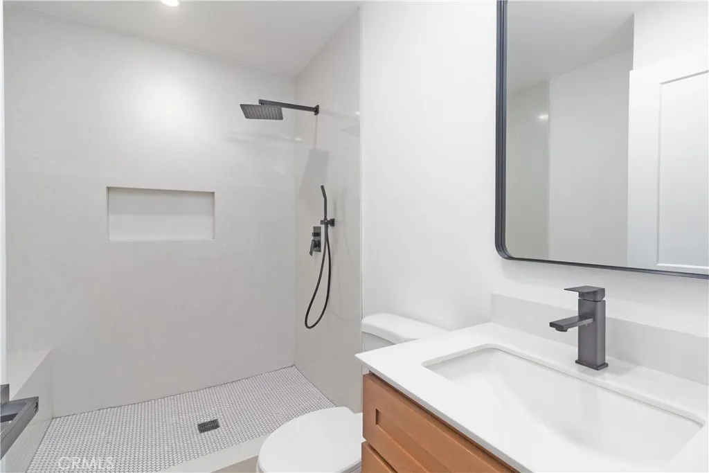 1431 N Eucalyptus, Rialto, California 92376 home-pic-36