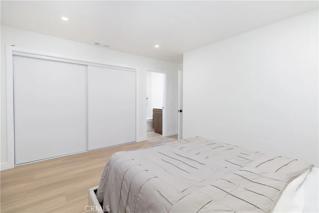1431 N Eucalyptus, Rialto, California 92376 home-pic-35