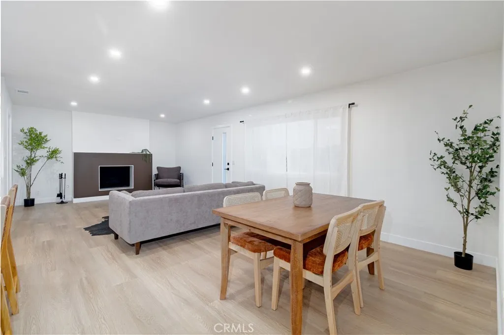 1431 N Eucalyptus, Rialto, California 92376 home-pic-10