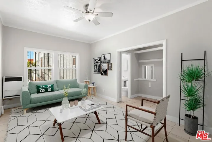 Living Area - 210 W. 43rd Pl.