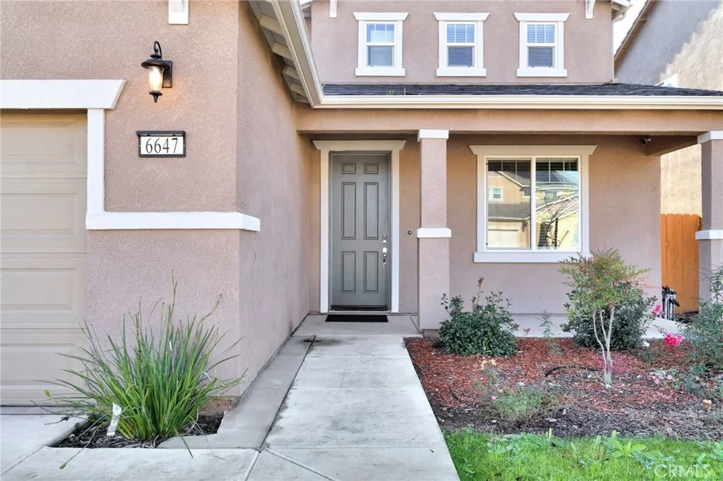 6647 East Vassar, Fresno, California 93727 home-pic-3