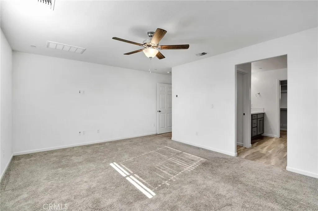 6647 East Vassar, Fresno, California 93727 home-pic-35