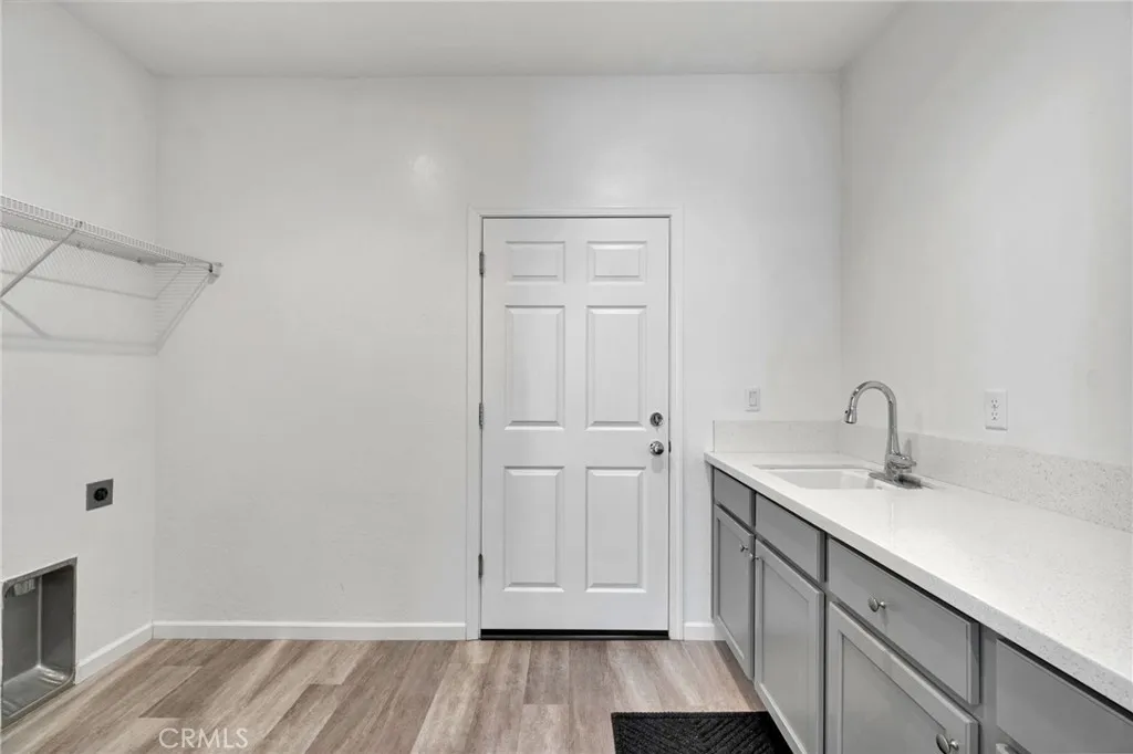 6647 East Vassar, Fresno, California 93727 home-pic-18