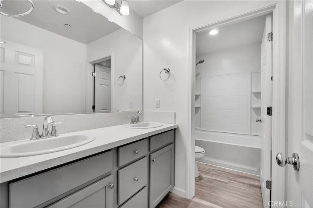 6647 East Vassar, Fresno, California 93727 home-pic-28