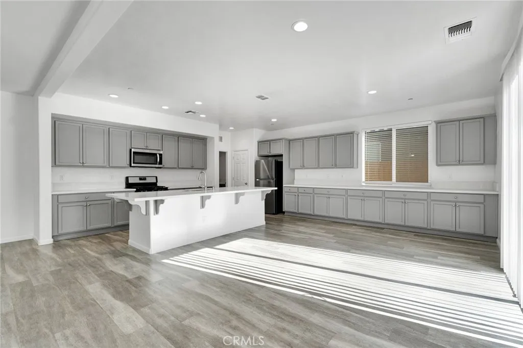 6647 East Vassar, Fresno, California 93727 home-pic-10