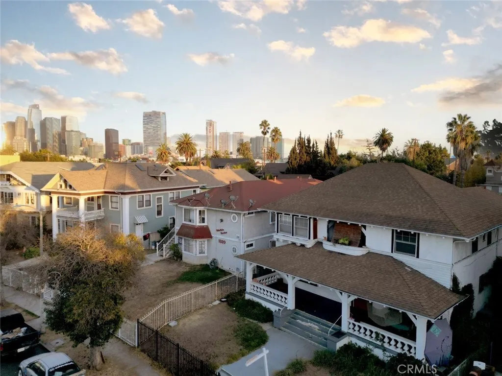 1324 S Westlake Avenue, Los Angeles, California 90006 home-pic-4