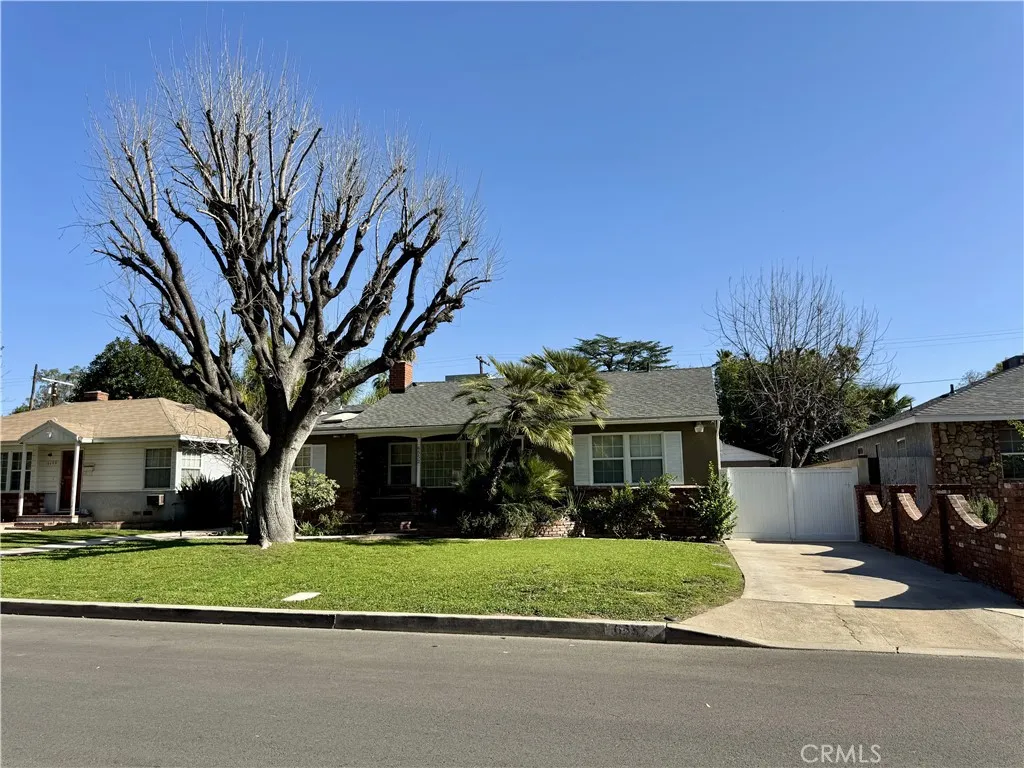 6552 Aqueduct Avenue, Van Nuys, California 91406 home-pic-1