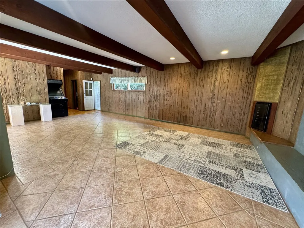 6552 Aqueduct Avenue, Van Nuys, California 91406 home-pic-10