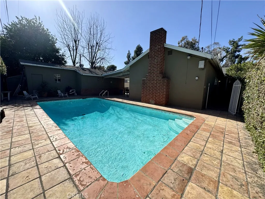6552 Aqueduct Avenue, Van Nuys, California 91406 home-pic-12