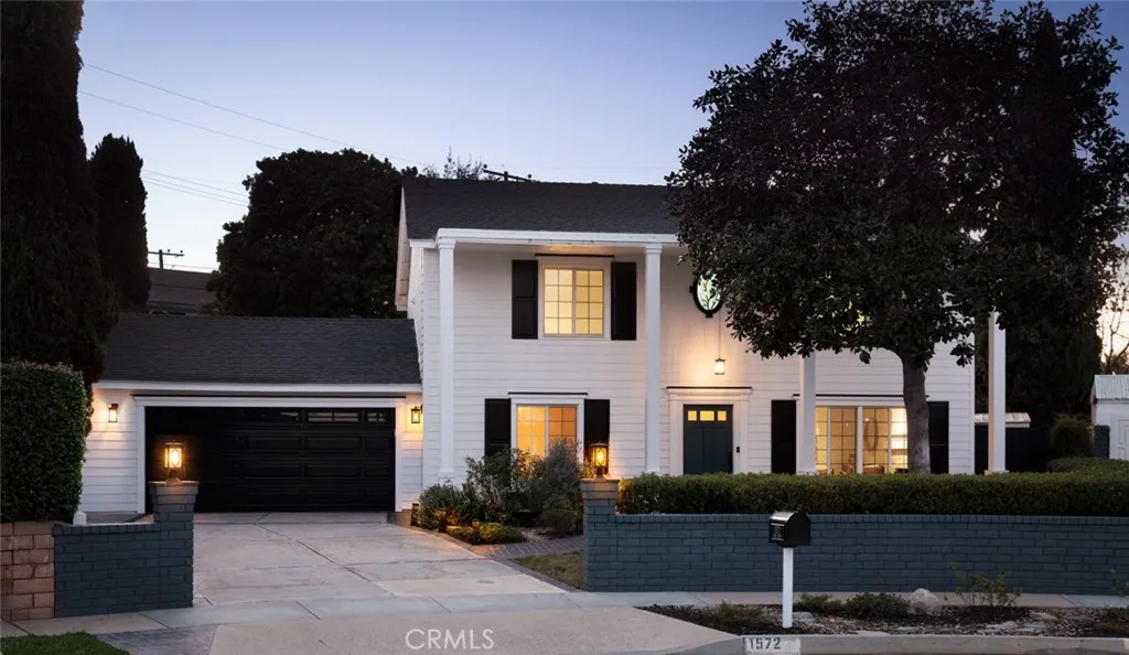 1572 Indus Street, Newport Beach, California 92660 home-pic-1