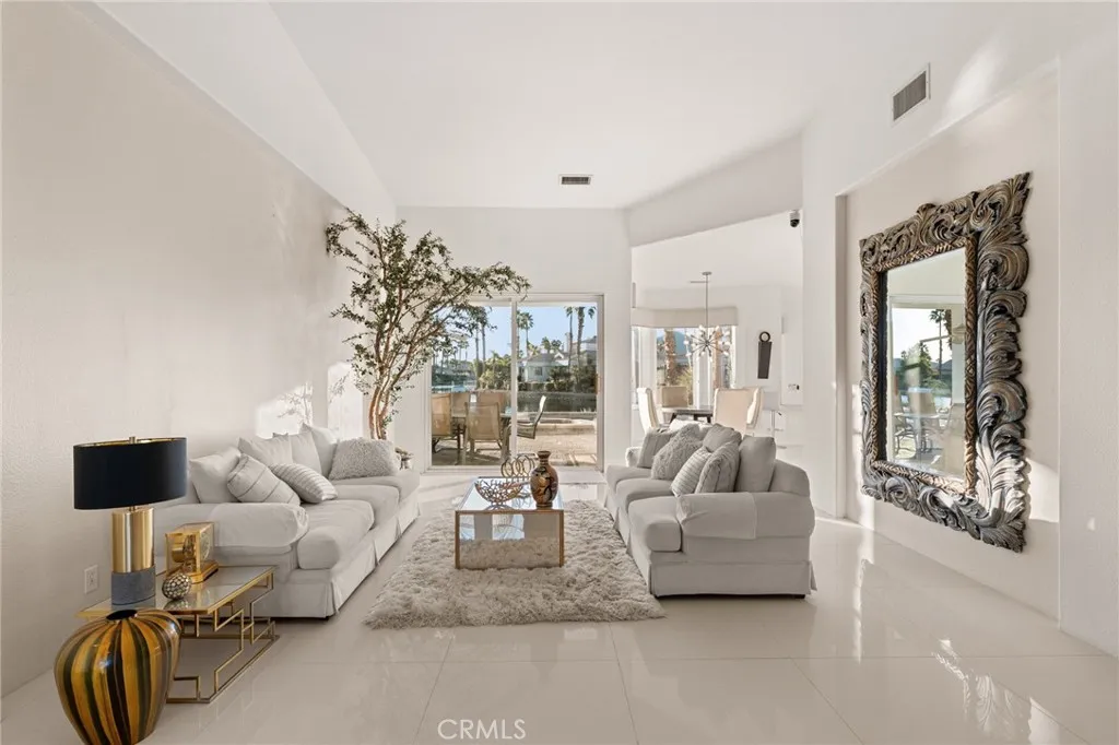 47410 Via Cordova, La Quinta, California 92253 home-pic-8