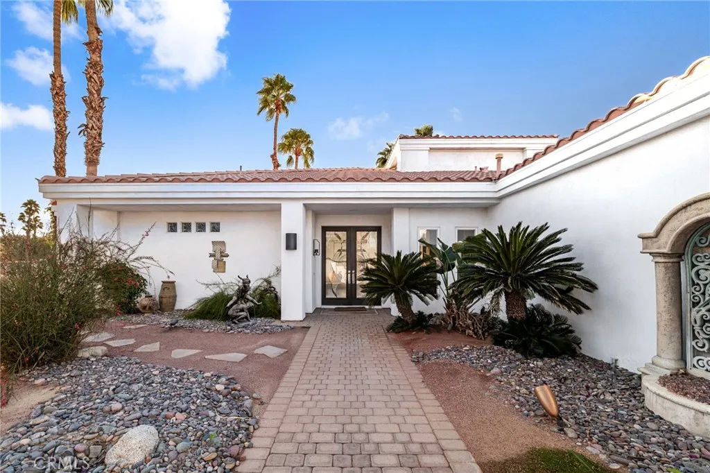 47410 Via Cordova, La Quinta, California 92253 home-pic-5