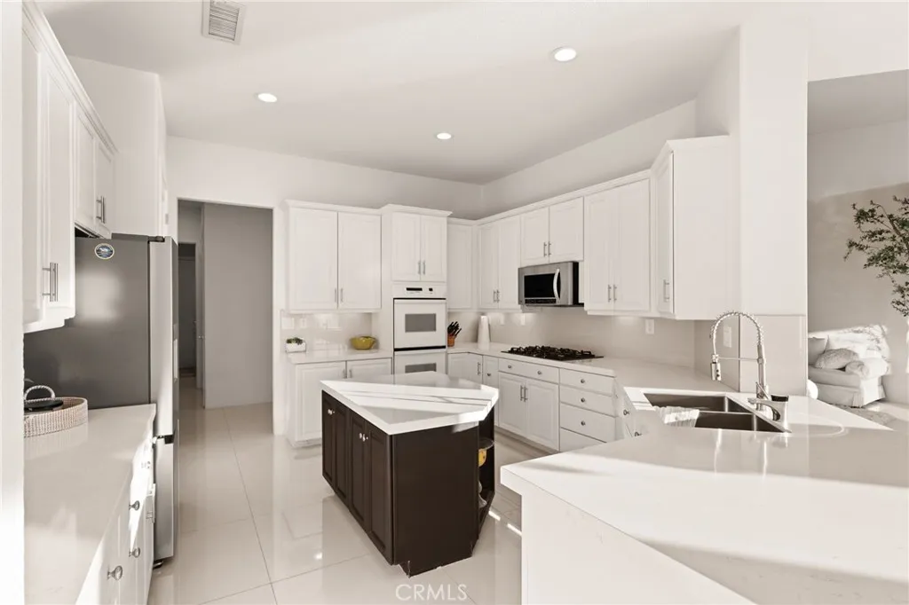 47410 Via Cordova, La Quinta, California 92253 home-pic-22
