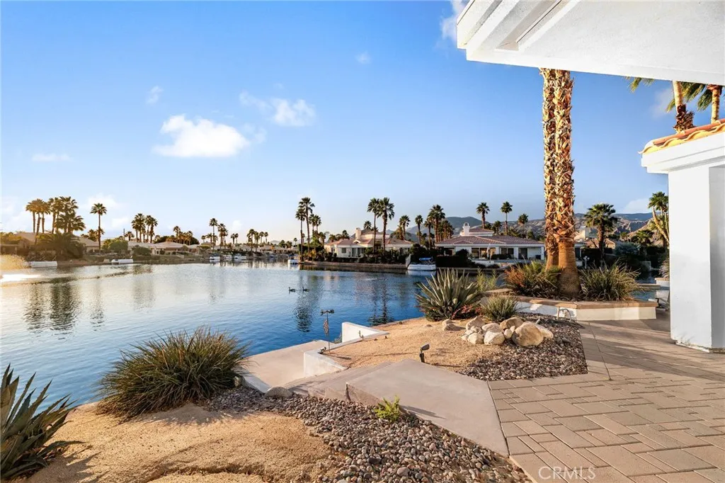 47410 Via Cordova, La Quinta, California 92253 home-pic-39