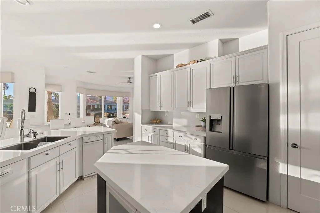 47410 Via Cordova, La Quinta, California 92253 home-pic-24