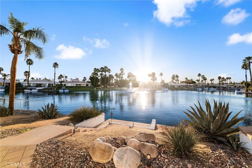 47410 Via Cordova, La Quinta, California 92253 home-pic-46