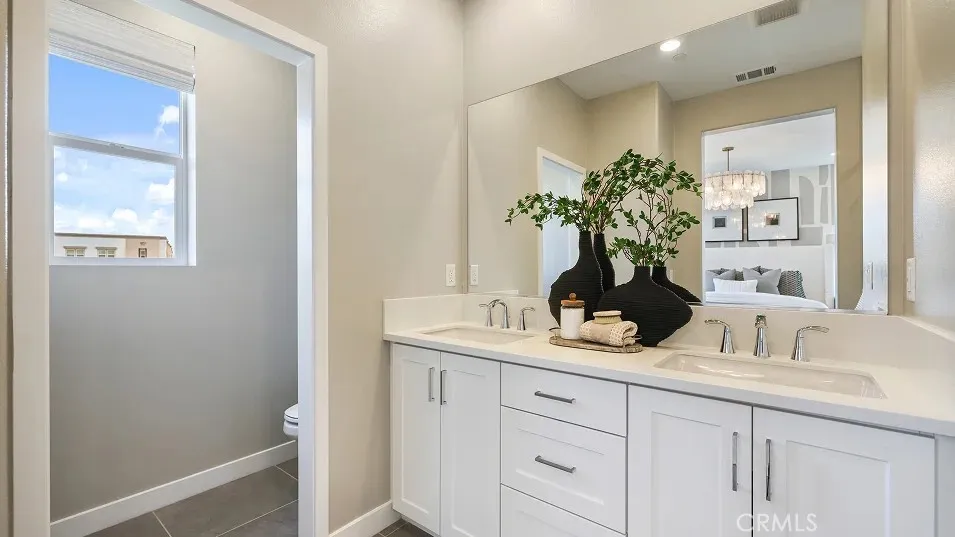 26832 Serif Place, Valencia, California 91381 home-pic-11