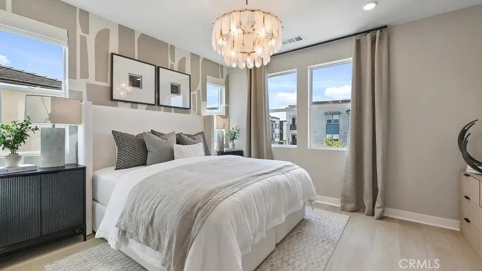 26832 Serif Place, Valencia, California 91381 home-pic-9