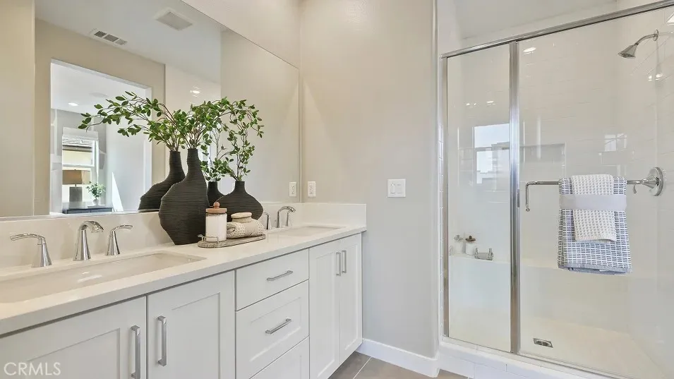 26832 Serif Place, Valencia, California 91381 home-pic-12