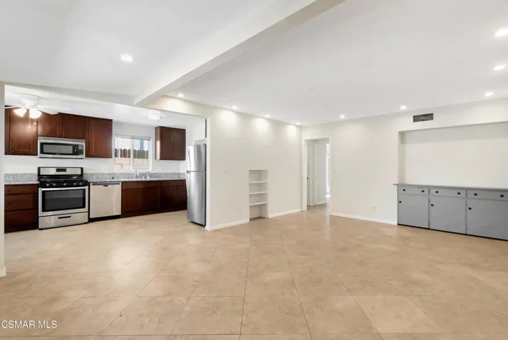 7322 Lindley Ave-3