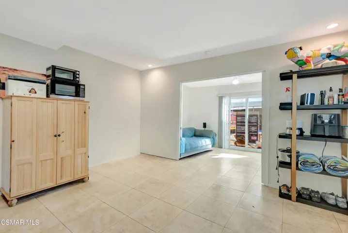 7322 Lindley Ave-24