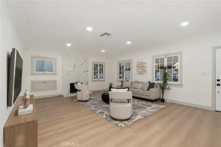 3335 N Mayfield, San Bernardino, California 92405