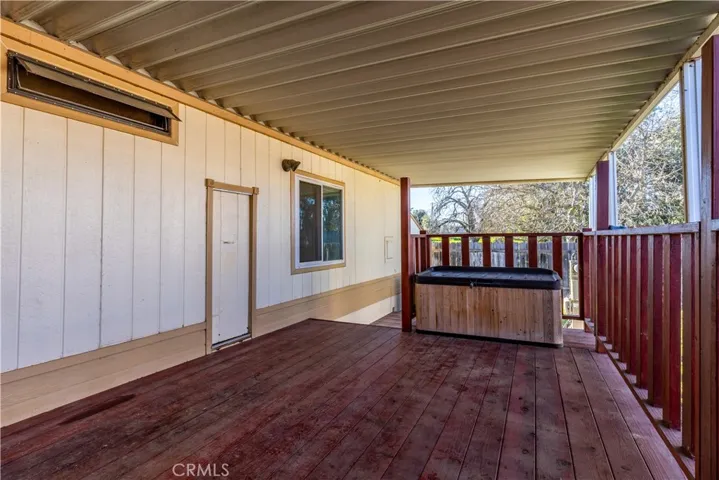 Rear Deck with storage bin