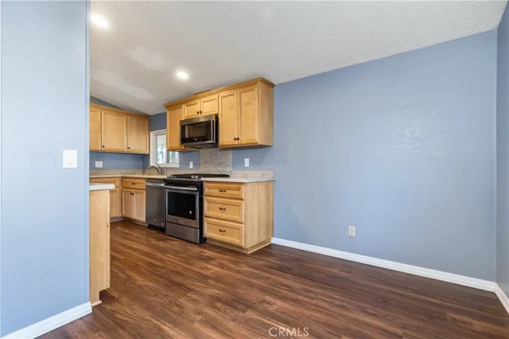 Dining area into kitchen