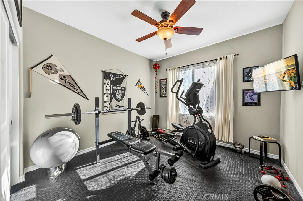 32585 Presidio Hills, Winchester, California 92596 home-pic-12