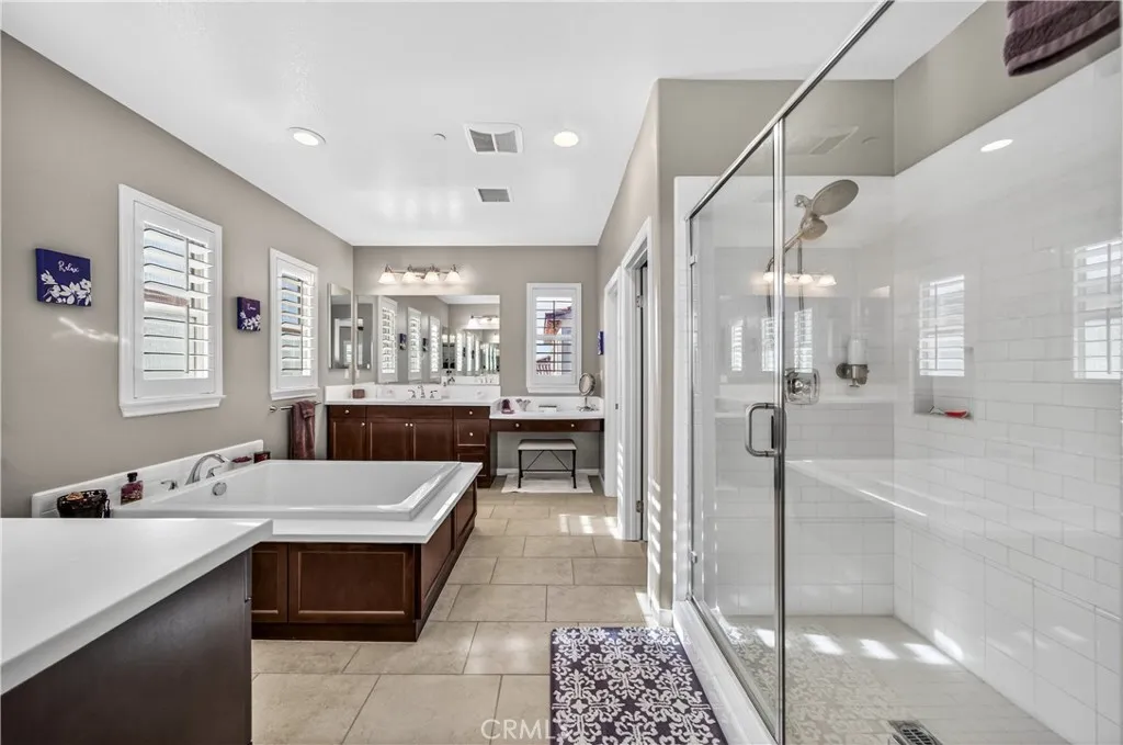 32585 Presidio Hills, Winchester, California 92596 home-pic-23
