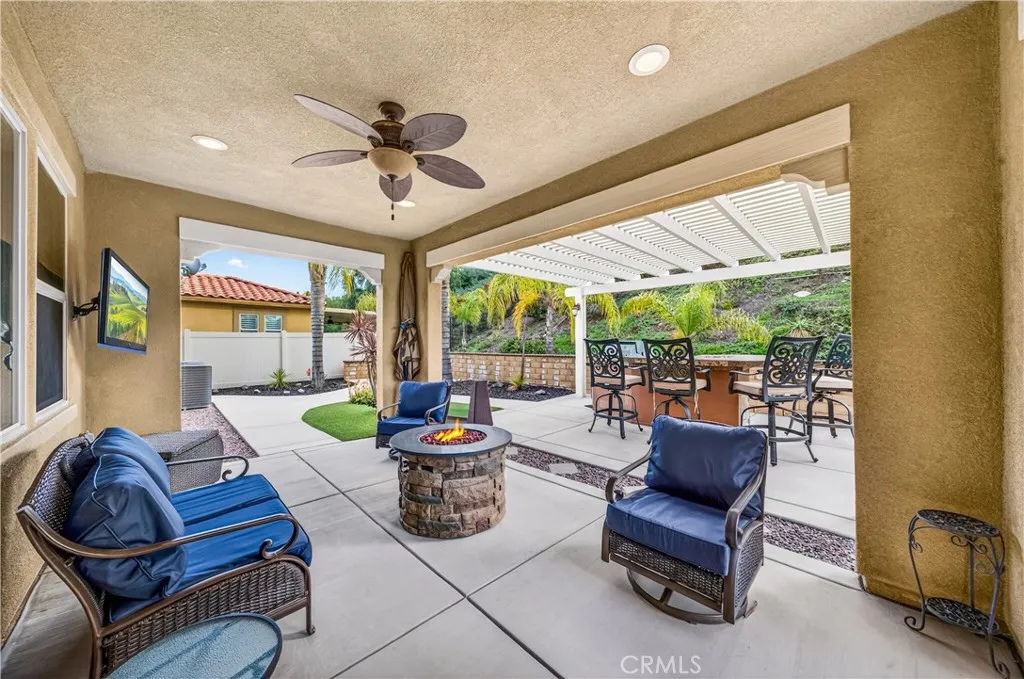 32585 Presidio Hills, Winchester, California 92596 home-pic-25
