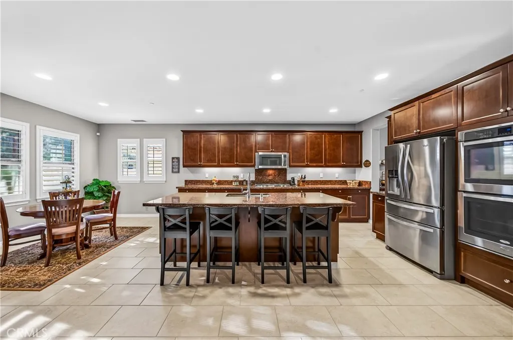 32585 Presidio Hills, Winchester, California 92596 home-pic-9