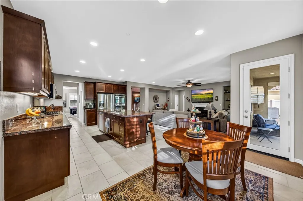 32585 Presidio Hills, Winchester, California 92596 home-pic-11